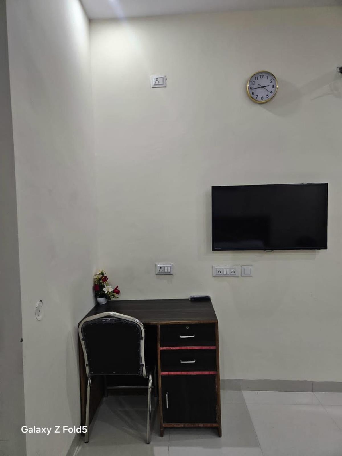 Ashirwaad 249 Bed and Breakfast Greater Noida Eksteriør billede