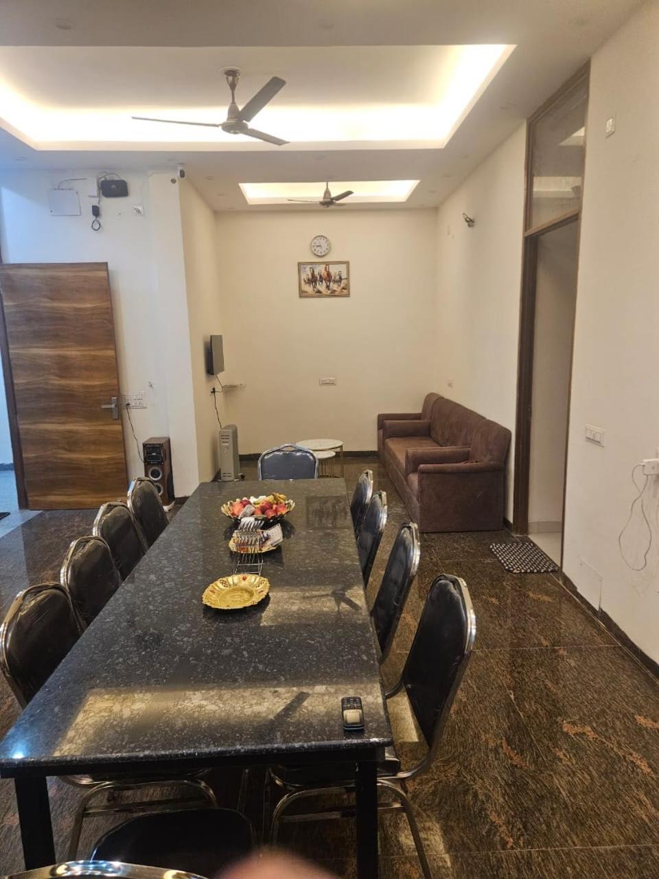 Ashirwaad 249 Bed and Breakfast Greater Noida Eksteriør billede