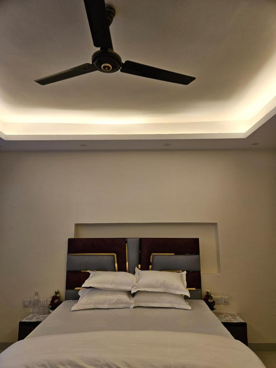 Ashirwaad 249 Bed and Breakfast Greater Noida Eksteriør billede