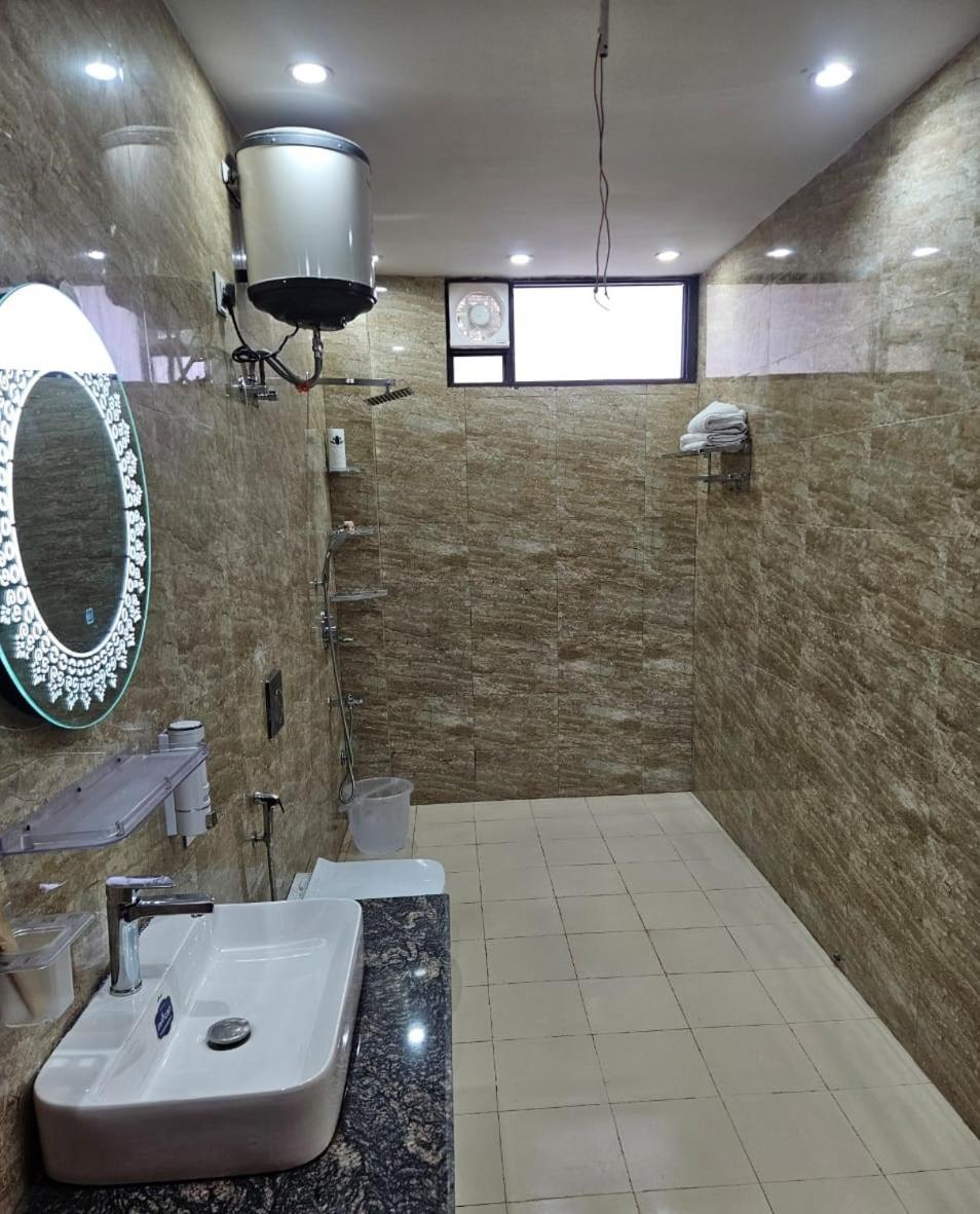 Ashirwaad 249 Bed and Breakfast Greater Noida Eksteriør billede